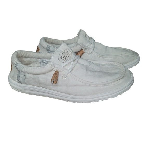 Hey Dude Wally Linen Boat Shoes Mens Size 10 White Canvas Casual Slip On Loafers - Picture 1 of 9